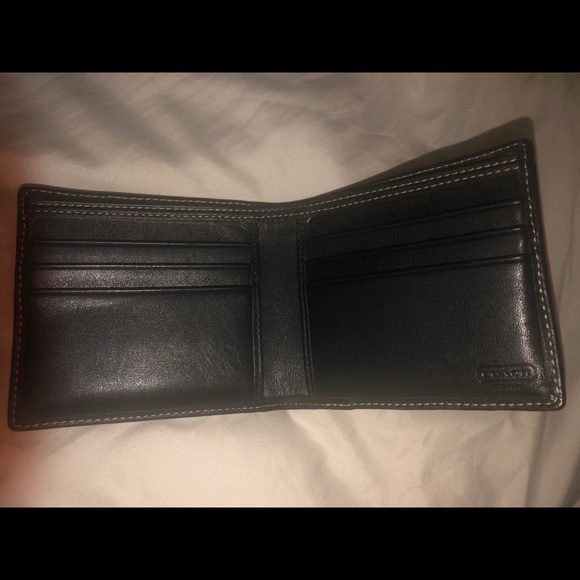 Men’s Coach Wallet - Picture 6 of 7